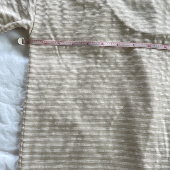 Club Monaco T-Shirt with Short Sleeve in Cream/Light Gray Size-Medium NWOT - Picture 7 of 11